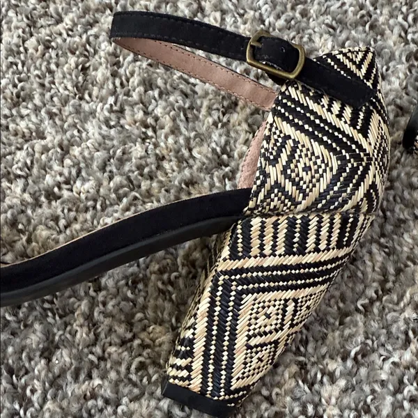 Xhilaration heels - Image 8