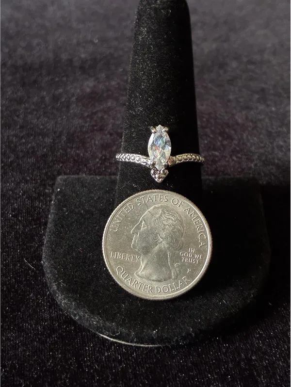 Marquise Clear Stone Ring with Textured Chevron Milgrain Band - Silvertone Sz 8 - Image 4