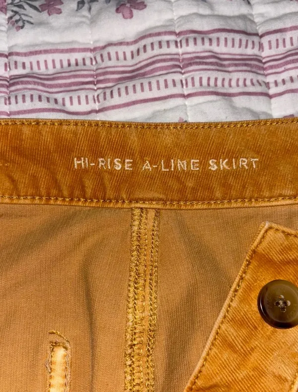 American Eagle Mustard Corduroy Skirt - Image 4