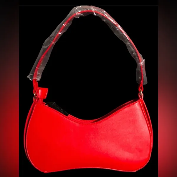 AKIRA Vibrant Red Shoulder Bag - Image 2