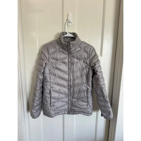 The North Face women's silver gray puffer size medium - Image 12