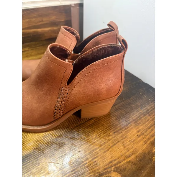 Baretraps brown heeled ankle boots size 6.5 - Image 6