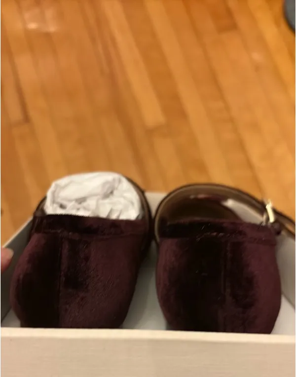 Burgundy Velvet dolce vita Gibsen flats 8.5 - Image 10