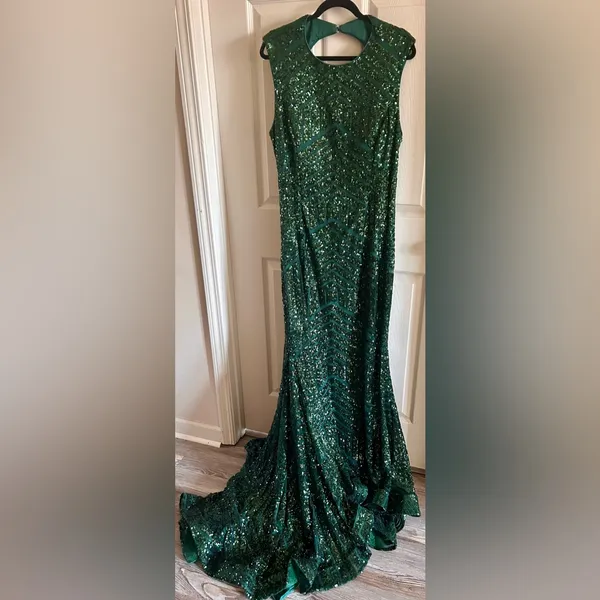 Jovani Hunter Green Sequin Open-Back Holiday Dress w/Small Train Sz 22 - Image 5