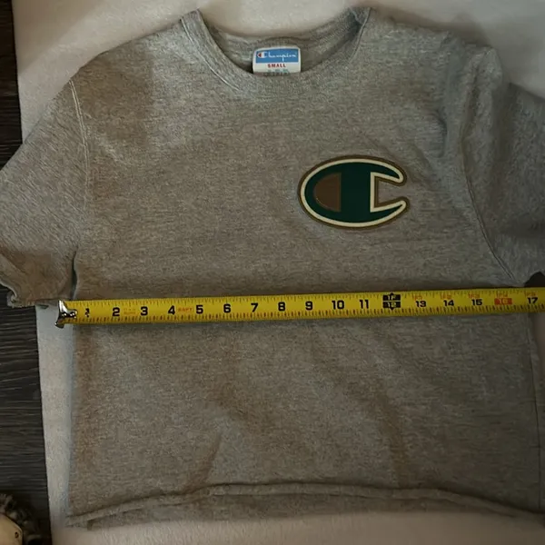Champion Gray Cropped Rolled Hem T-shirt S Casual Athleisure Activewear Cozy - Image 5