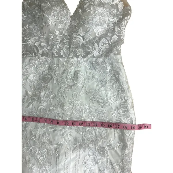 Lanting Bride White Lace embroidered Mermaid Wedding Dress V-Neck S M - Image 6