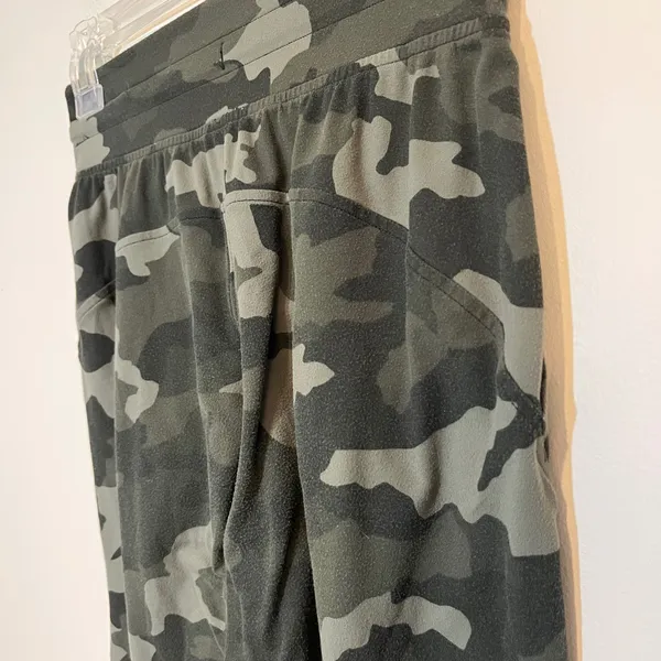 Lululemon Pants Green‎ Camo Joggers Ready To Rulu Size 0 - Image 5
