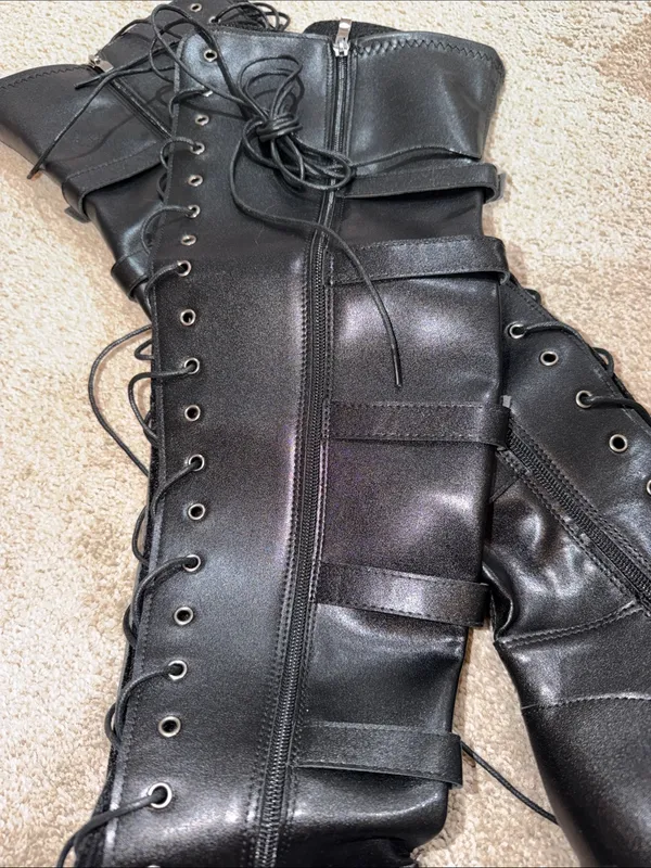 New no box no tags Women's Black Lace-Up Platform Knee Boots - Image 5