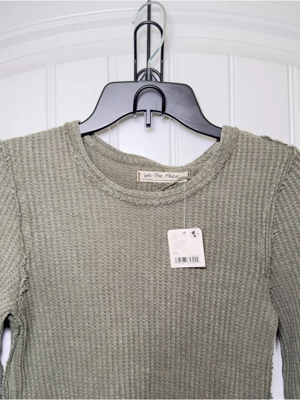 Free People We The Free XS Sage Green‎ Granola Girl Top 90s Grunge Fairy Grunge - Image 3