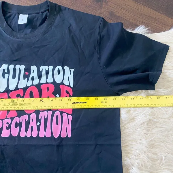 New unworn Black Pink "regulation Before Expectation" Graphic Print T-shirt L - Image 3