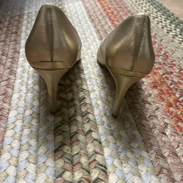 Calvin Klein Kirstin Gold 3 inch heels size 7 - Image 3