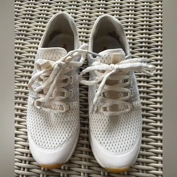 Olukai‎ Wailuku Athletic Sneakers 7 athleisure running outdoors hiking travel - Image 8
