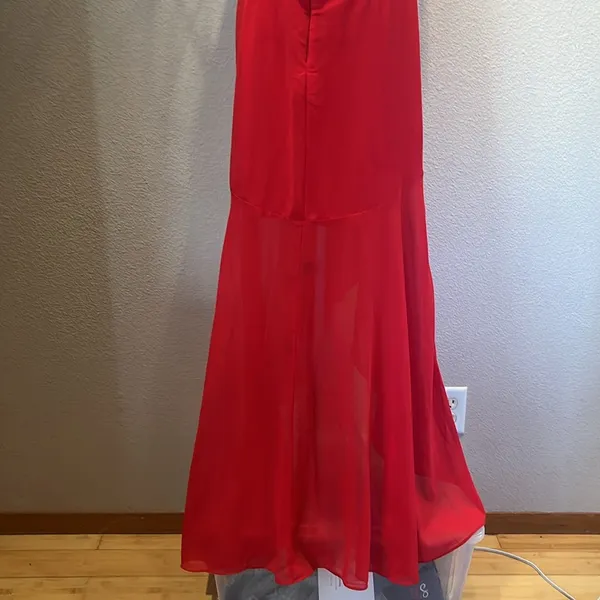 Lulu’s Starlet Red Ruched Maxi Dress Size Medium - Image 9