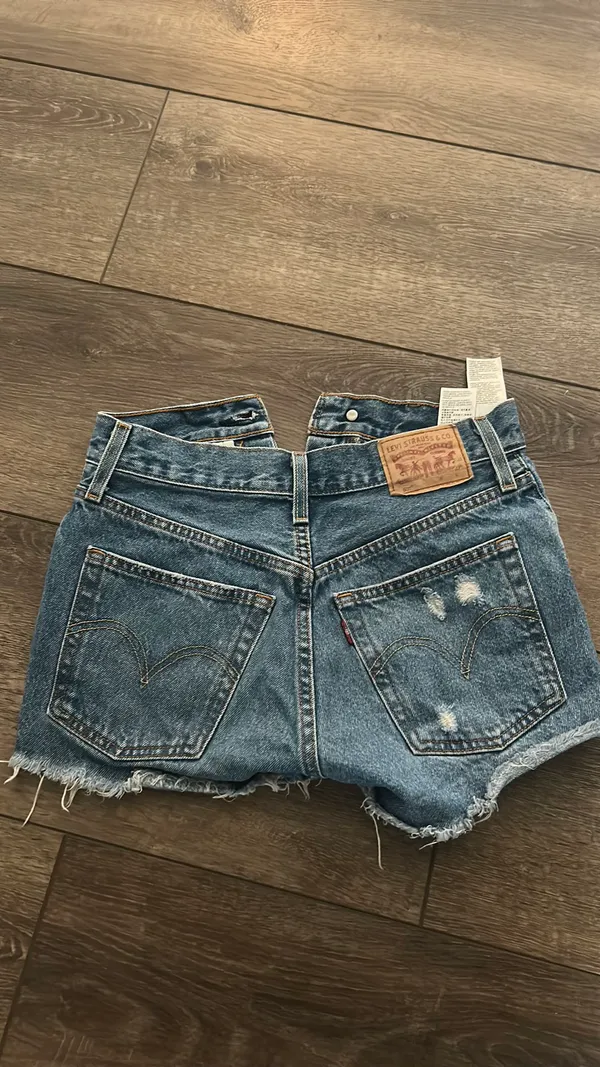 Blue Levi’s Shorts Denim - Image 2
