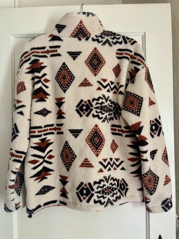 Cozy Aztec Print Sherpa Pullover - Image 3