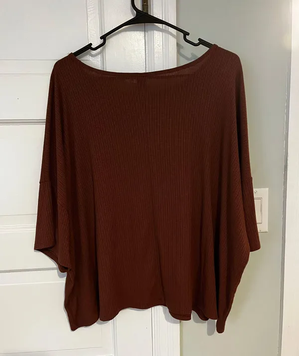Old Navy Cropped Top - Image 2