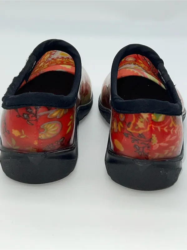 Sloggers Women's Waterproof Garden Slip On Clog Shoes in Red Paisley Print-Sz 7 - Image 6