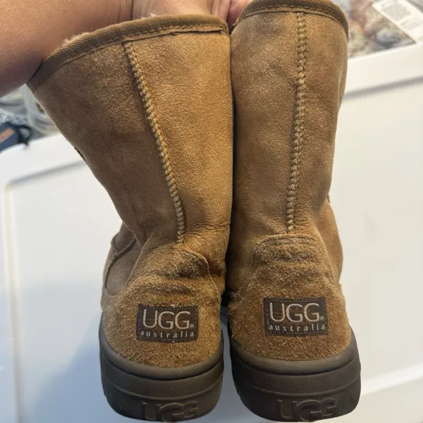 UGG Australia Ultra Short Chestnut Suede Boots Women's Size 9 Hard Sole EUC - Image 3