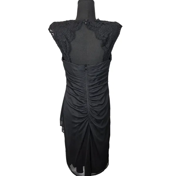 Black Lace Cap Sleeve Dress Sz 8 Cowl Neck Ruched Flattering Cocktail HOCO Gala - Image 4