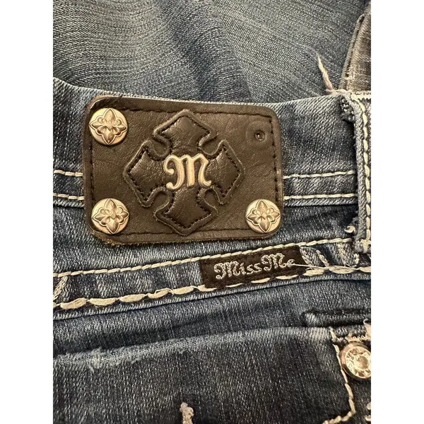 Miss Me Jeans Low Rise Easy Boot Size 28 Embellished Flap Pockets Thick Stitch - Image 12