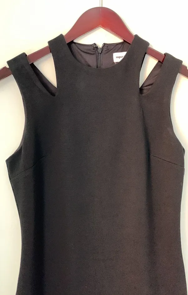 superdown kandi cut out dress - Image 4