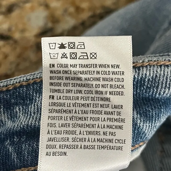 American Eagle Strigid Ripped Mom Jean Straight Leg Distressed High Rise Festival Womens 00R - Image 6