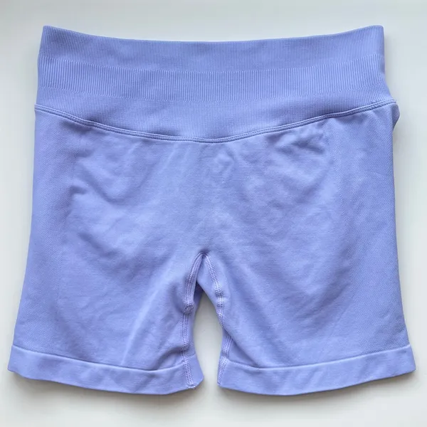 Lavender Purple Compression Workout Biker Bike Shorts in Women's Medium - Image 2