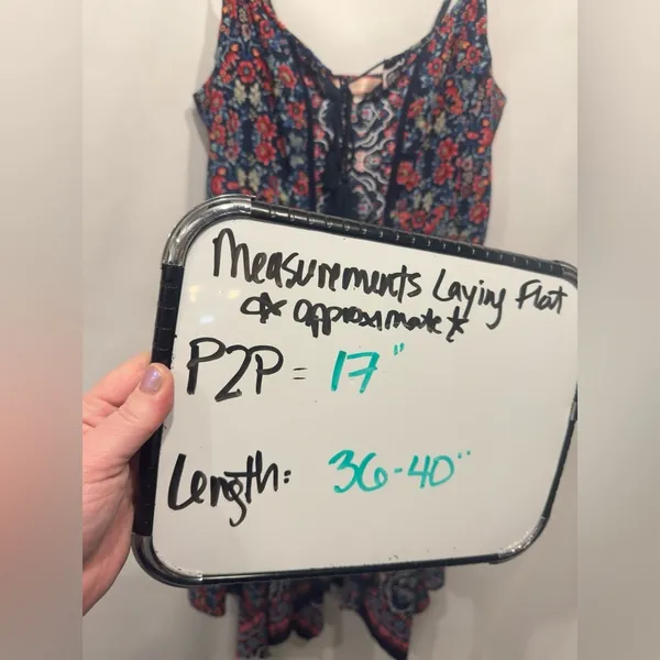 Band of Gypsies Asymmetrical Hem Floral dress size large - Image 4
