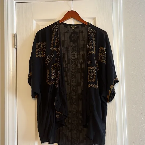 Lei Open Front Cardigan in good condition. Size:L . - Image 2