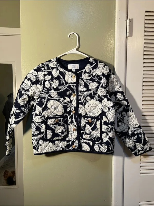 Time and Tru Womens Sz XS 0-2 Quilted Jacket Navy Blue White Floral Gold Buttons - Image 3