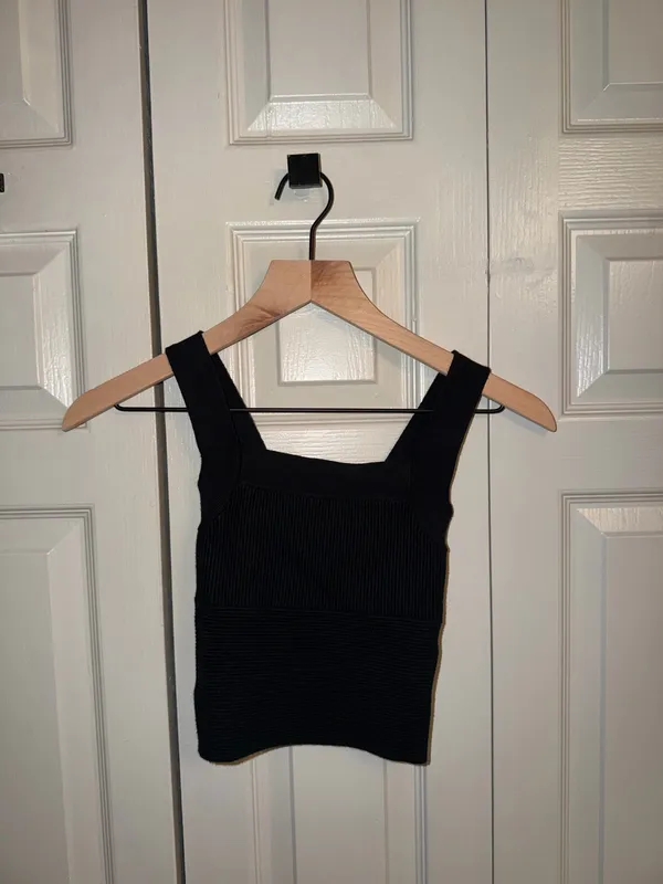 Abercrombie Black Ribbed Square Top - Image 2