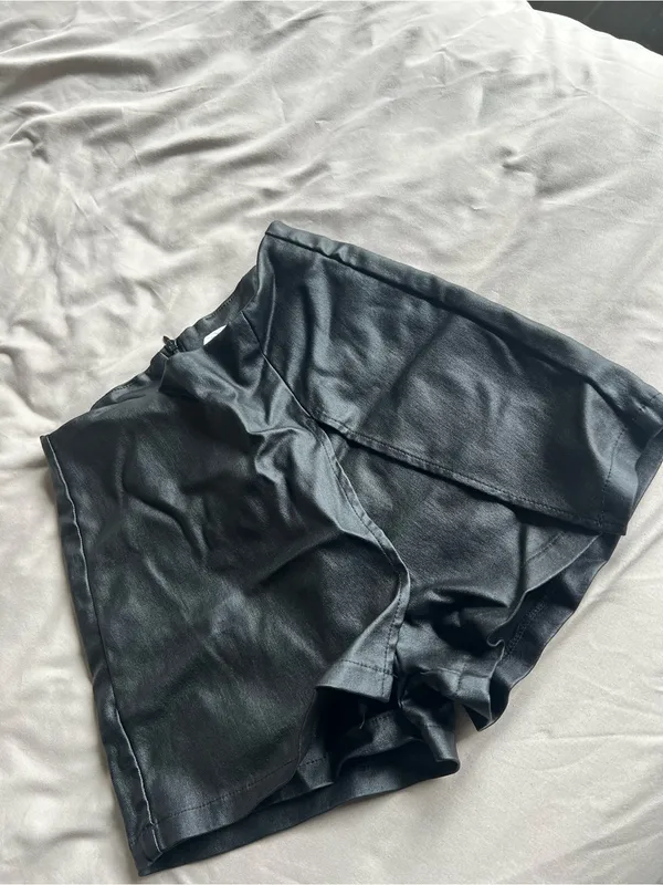 Black Women's Wrap - Image 2