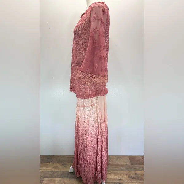 Sheer Mauve Mixed Lace Bell Sleeve Top Eyelash Fringe Gimmicks by BKE Fairy Boho - Image 15