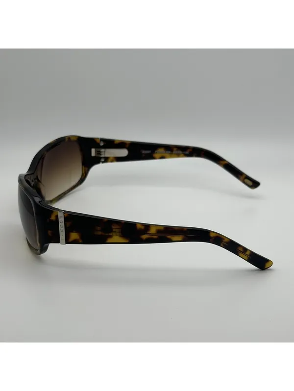 Fossil Jessy Women's Tortoise Shell Sunglasses with Gradient Lenses - Image 5