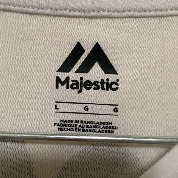 Majestic Chicago Cubs baseball woman LARGE t shirt super soft - Image 3