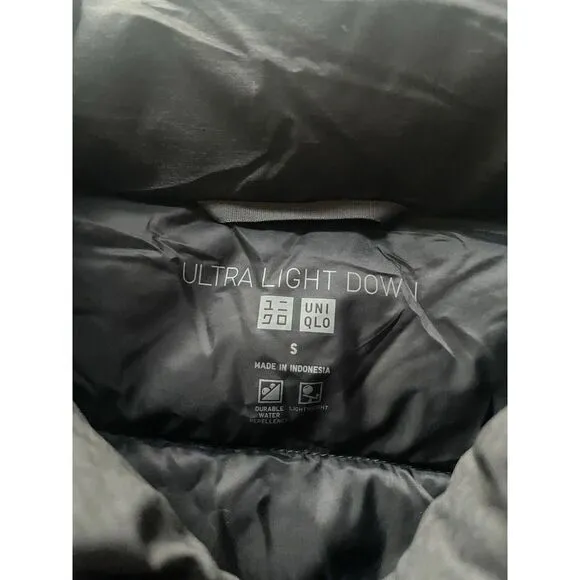 Uniqlo Ultra Light‎ Down Vest Women Small Black Hike Outdoor Puffer - Image 2