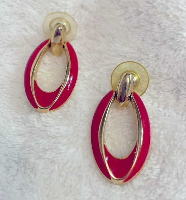 Y2K Vintage Red Enamel Oval Hoop Dangle Earrings - Image 7