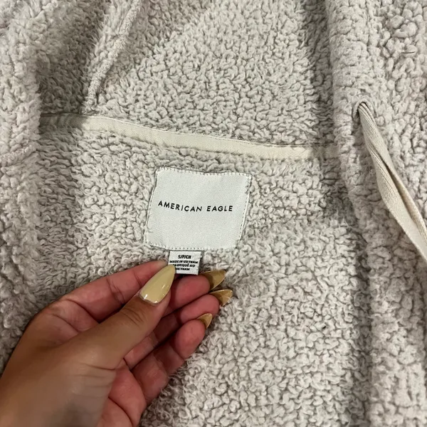American Eagle Sweater - Image 2