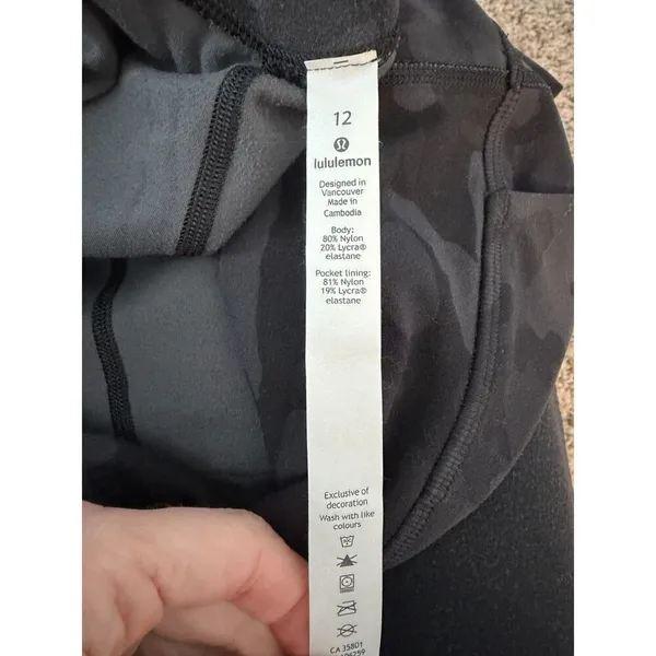 Lululemon Camo Joggers – Size 12 - Image 3