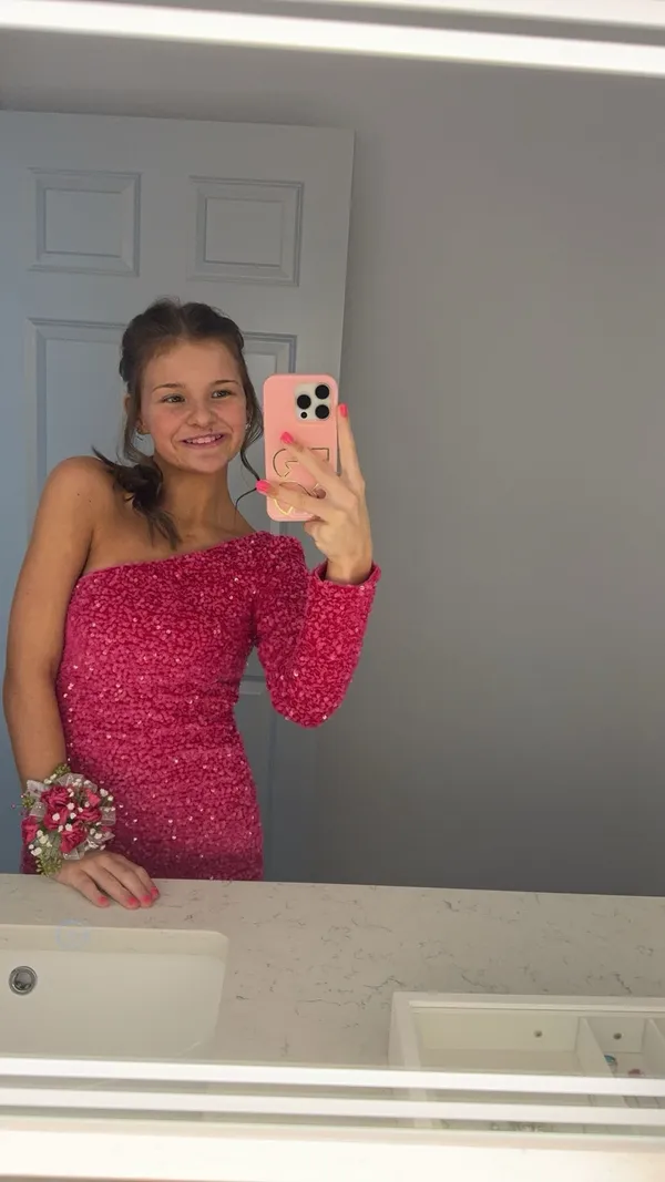 Hot pink one sleeve homecoming dress Size 0 - Image 3