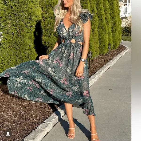 Elliatt kristen green floral‎ ruffle detail maxi cut out dress Small - Image 2