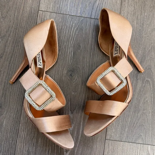 Badgley Mischka Rare Kiara‎ Golden Satin Bridal Wedding Shoes Leather Sole 8.5M - Image 2