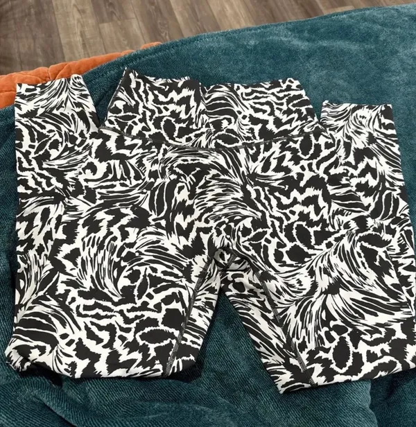 Printed Leggings - Image 2
