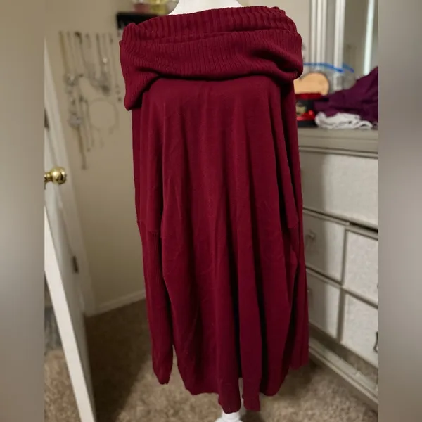 Red‎ off shoulder pullover sweater Red Size 2X - Image 4
