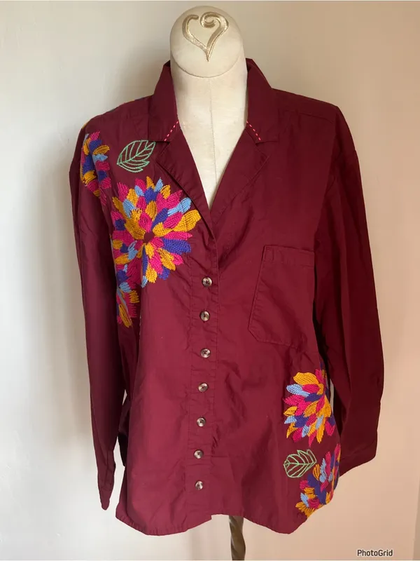 Anthropologie Maeve Embroidered Button down Size US 10 - Image 4