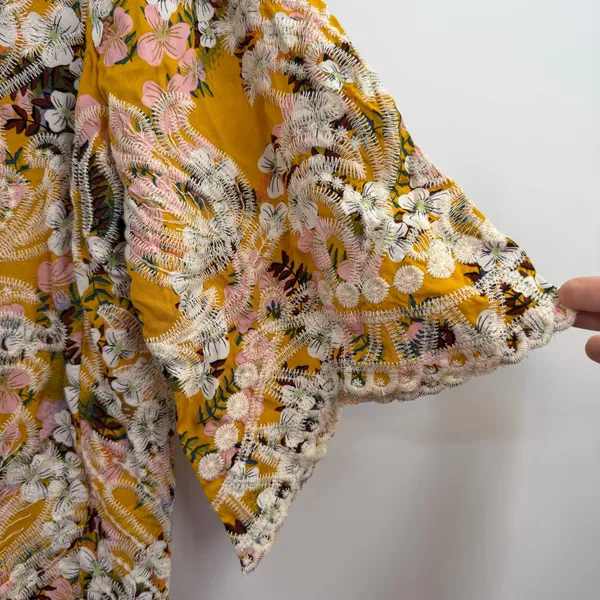 Solitaire Ravi Khosla Embroidered Tunic Womens L Mustard Boho Floral NWT - Image 3
