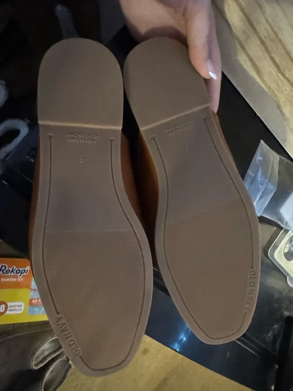 Old Navy Shoes Slip-On - Image 2