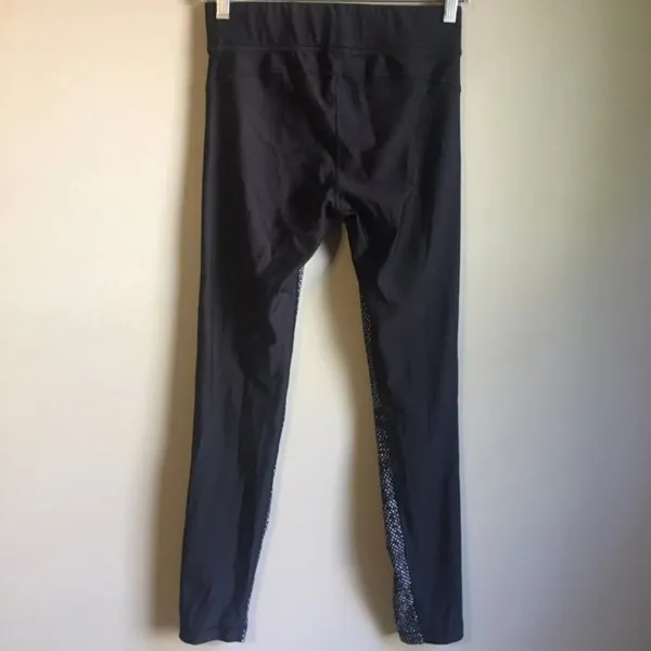 Under Armour‎ medium compression leggings - Image 2