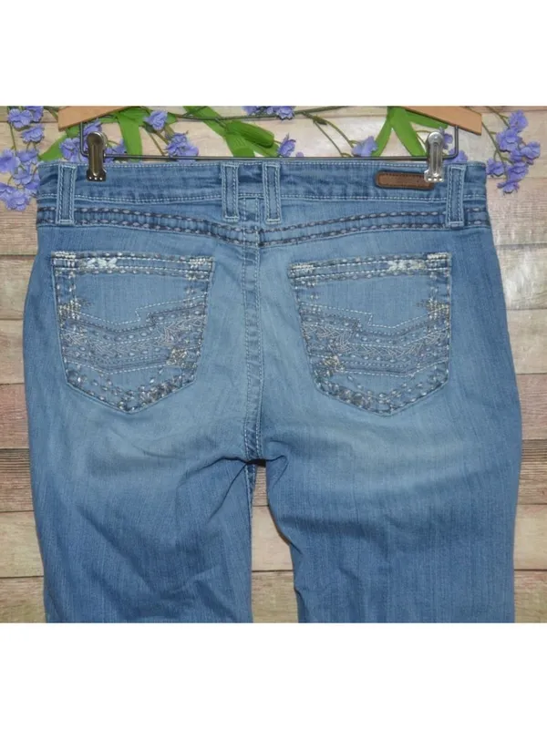 Wrangler Rock 47 Blue Jeans Low Rise Embroidered Western Size 34”x 27” Short - Image 6