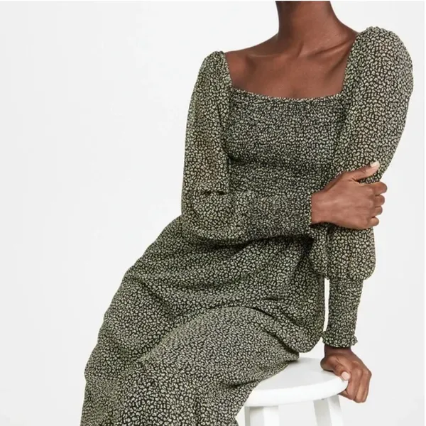 cupcakes and cashmere Demi Floral Smocked Dress M - Image 5